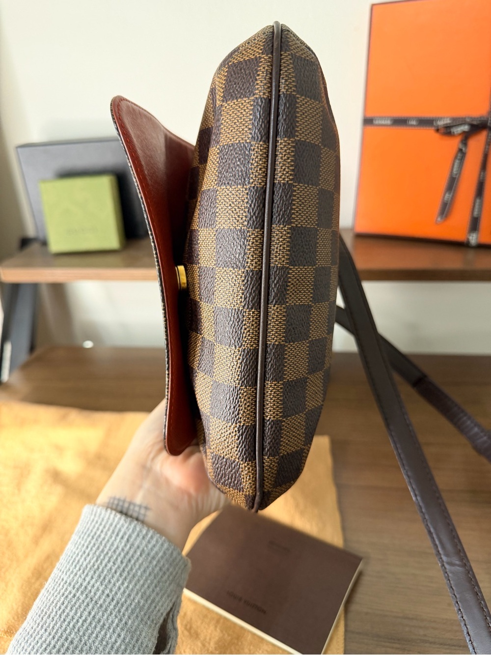 AUTHENTIC - Louis Vuitton Damier Ebene Musette Salsa Crossbody - Picture 5 of 17